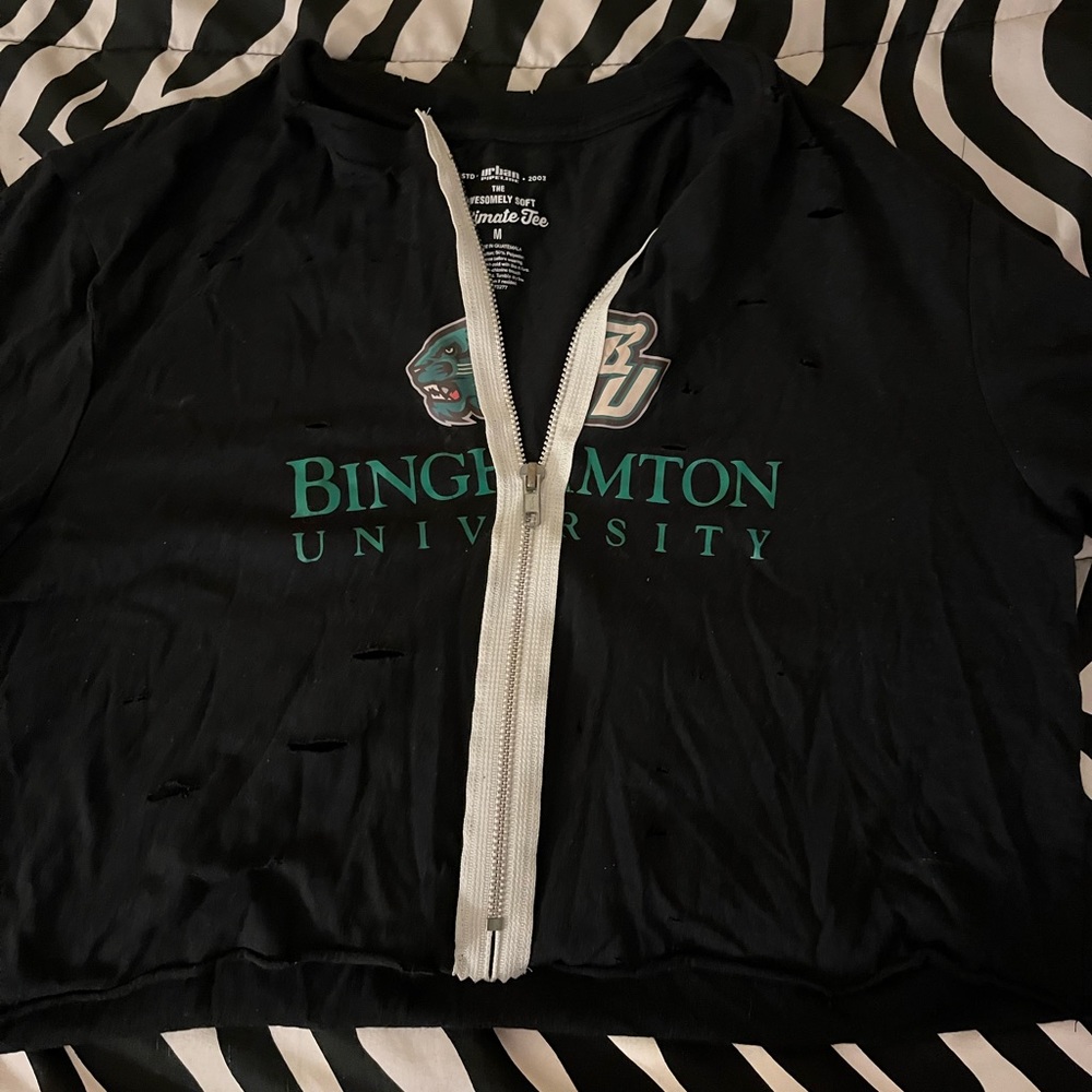 New Binghamton University Bearcats Apparel Distressed Crop Top w zipper Size M